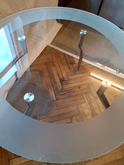 Glasbord med krom ben